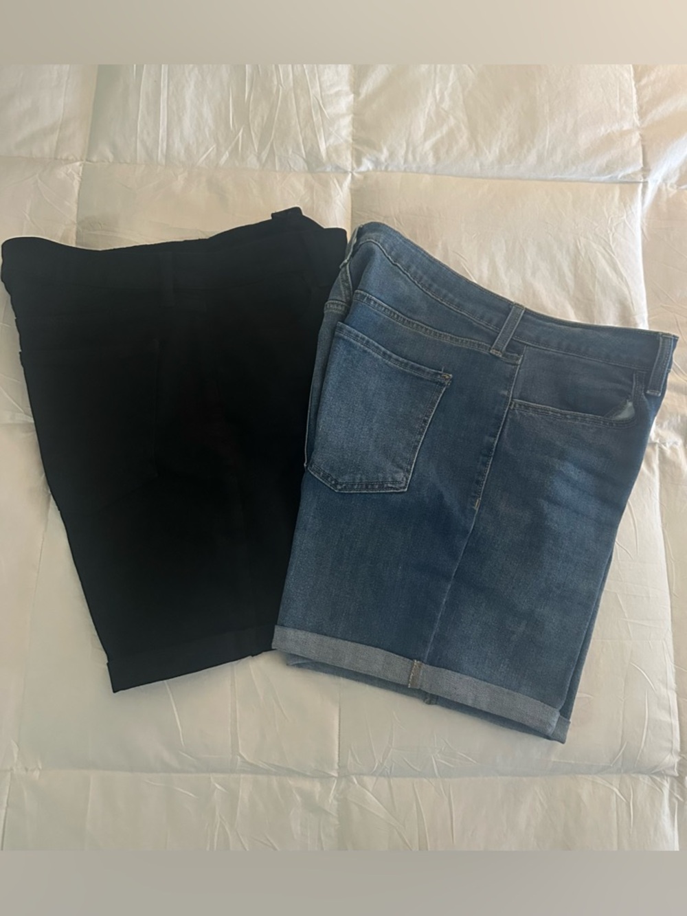 Old Navy Black & Blue Denim Women’s Jean Shorts Set